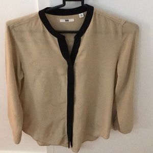 uniqlo blouse!